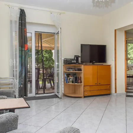 Leon By Interhome Balatonmáriafürdő